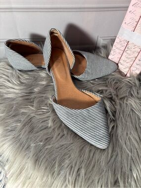 J.Jill Striped Pointed-Toe D'Orsay Flats - Blue & White Size 9.5